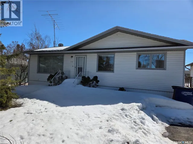718 98th AVENUE, Tisdale, Saskatchewan S0E1T0