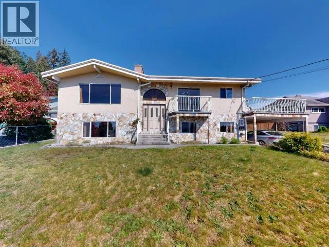4688 FERNWOOD AVE, Powell River, British Columbia V8A3L6