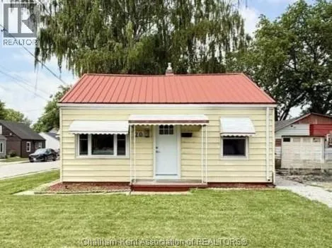 20 MCNAUGHTON AVENUE, Wallaceburg, Ontario N8A1R8