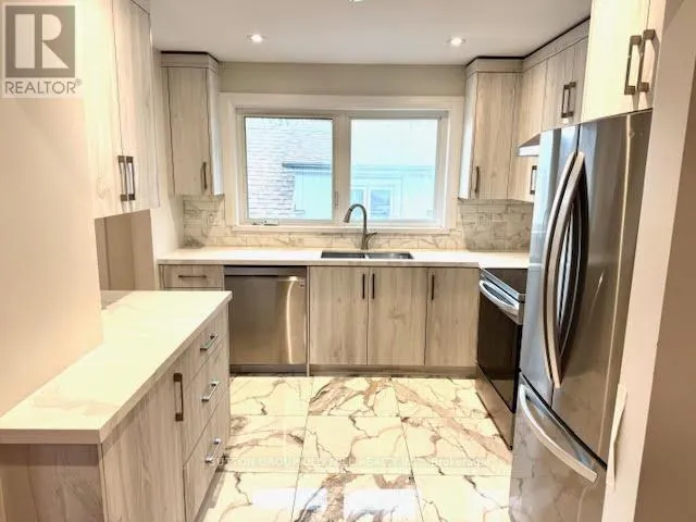 25 DONALD AVENUE, Toronto (Keelesdale-Eglinton West), Ontario M6M1J9