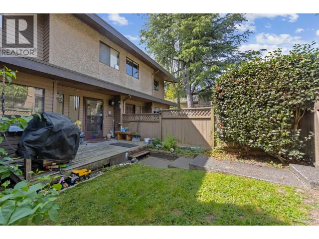 6884 BROMLEY COURT, Burnaby, British Columbia V5B4R4