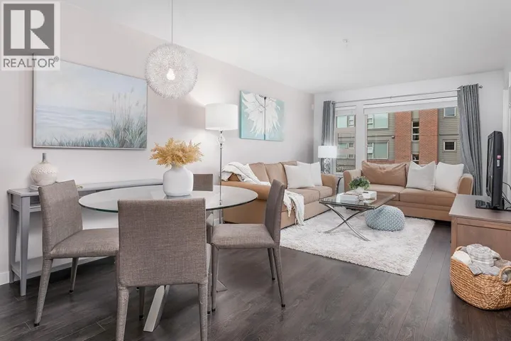 301 1673 LLOYD AVENUE, North Vancouver, British Columbia V7P0A9