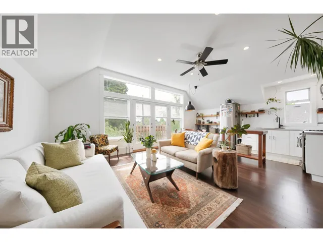 827 E 16TH AVENUE, Vancouver, British Columbia V5T2V7