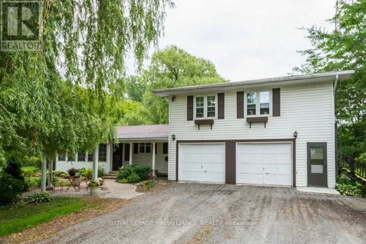 21 STORMS LANE, Prince Edward County (South Marysburg Ward), Ontario K0K2P0