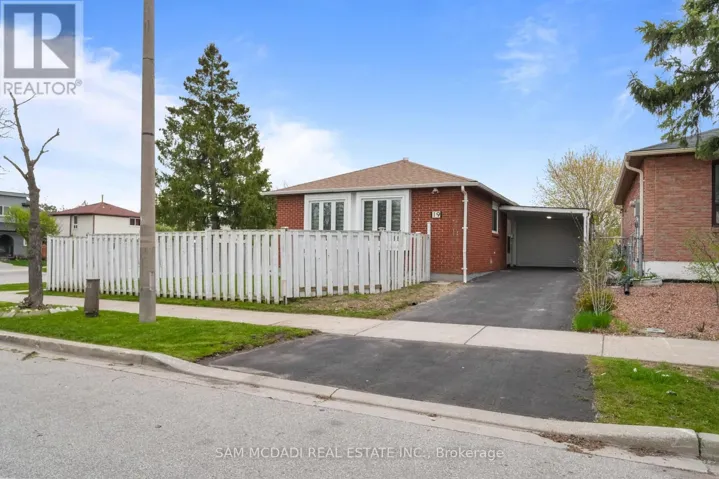 19 SHALOM CRESCENT, Toronto (West Humber-Clairville), Ontario M9V4J3