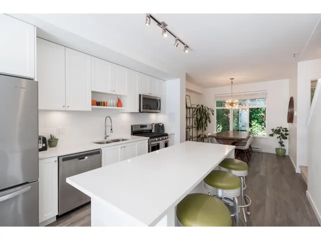 80 158 171 STREET, Surrey, British Columbia V3Z0X1