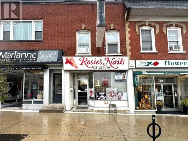 43 BECKWITH STREET, Smiths Falls, Ontario K7A2B4