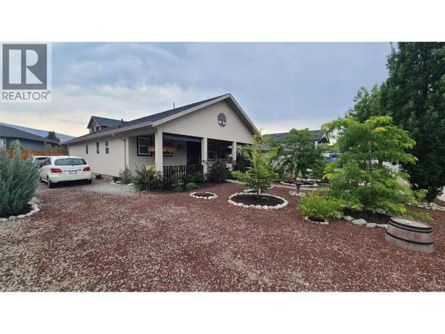 6941 MEADOWS DR Drive, Oliver, British Columbia V0H1T4