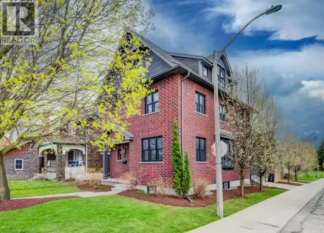 91 ALBERT Street, Waterloo, Ontario N2L3S6