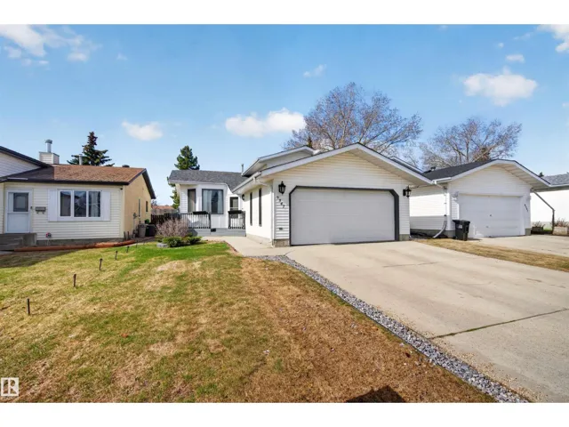 9347 175 AV NW, Edmonton, Alberta T5Z2C8