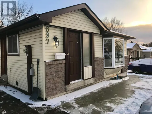 MAIN FLOOR - 697 DOWNVIEW CRESCENT, Oshawa (Donevan), Ontario L1H7W4