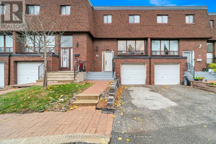 40 STATELY WAY, Markham (Royal Orchard), Ontario L3T3Z8