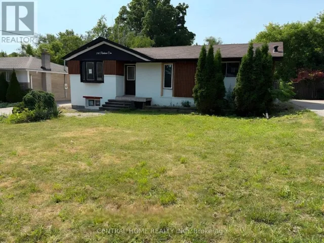 206 PARKVIEW CRESCENT, Newmarket (Central Newmarket), Ontario L3Y2C8
