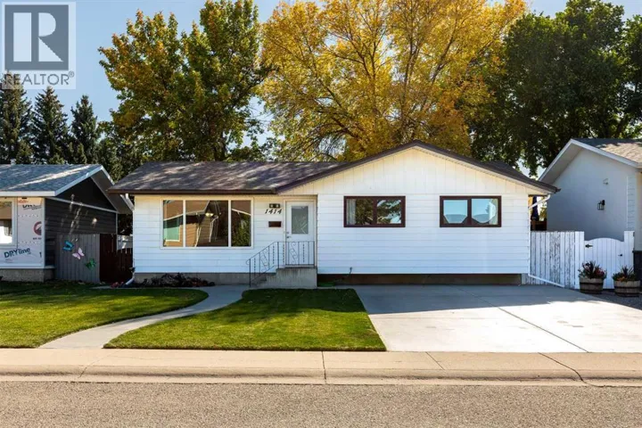 1414 25 Avenue N, Lethbridge, Alberta T1H4N7