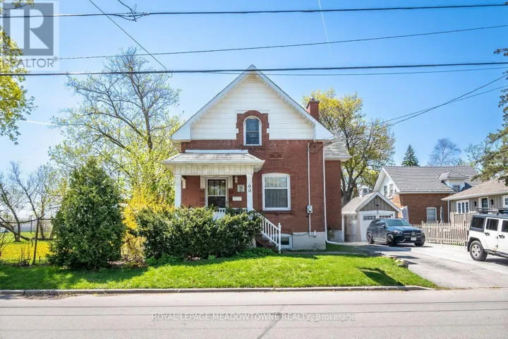 90 THOMAS STREET, Milton (OM Old Milton), Ontario L9T2E2