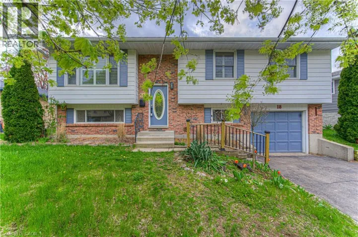 18 GILSTON Parkway, Paris, Ontario N3L3K6