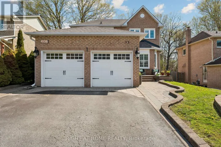 2007 LYNN HEIGHTS DRIVE, Pickering (Liverpool), Ontario L1X1N5