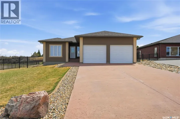 3 Iron Bridge TERRACE, Moose Jaw, Saskatchewan S6J0B5