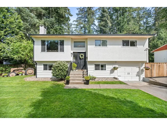 3922 202A STREET, Langley, British Columbia V3A1T2