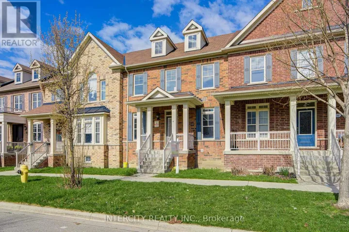 32 IVORY SILK DRIVE, Markham (Cathedraltown), Ontario L6C0G8