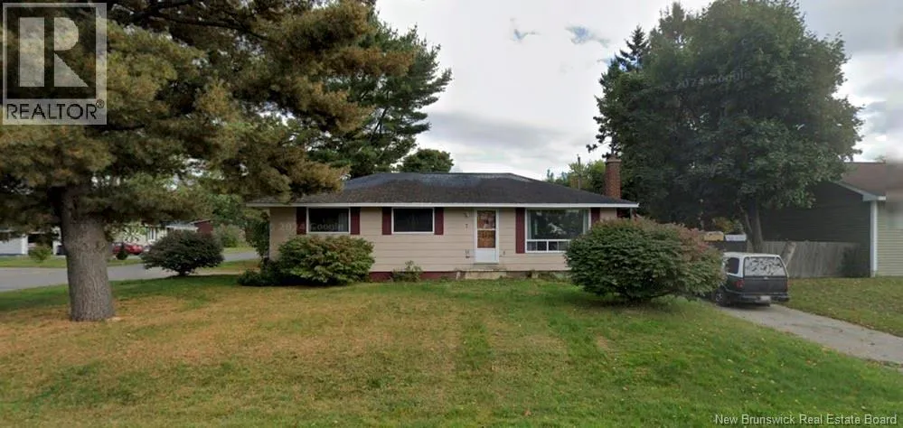 7 Murray Street, Miramichi, New Brunswick E1N1Y5