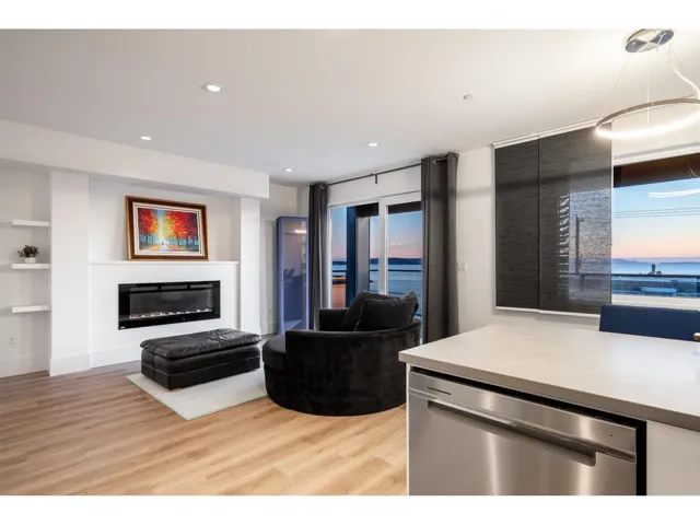 suite 15310 VICTORIA, White Rock, British Columbia V4B1G8