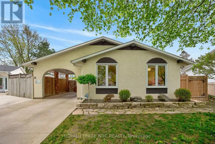 15 CAROUSEL CIRCLE, St. Catharines (Lakeport), Ontario L2N6C9