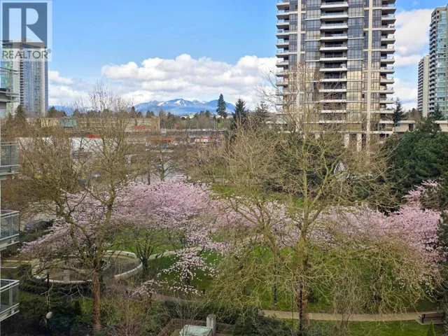 515 2188 MADISON AVENUE, Burnaby, British Columbia V5C0J8