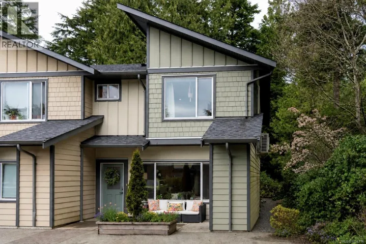 6 625 Hellesen Dr, Tofino, British Columbia V0R2Z0