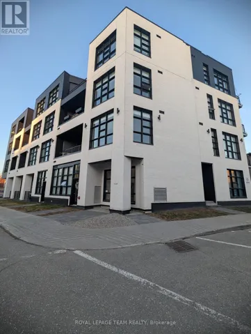 4 - 101 PINHEY STREET, Ottawa, Ontario K1Y1V9