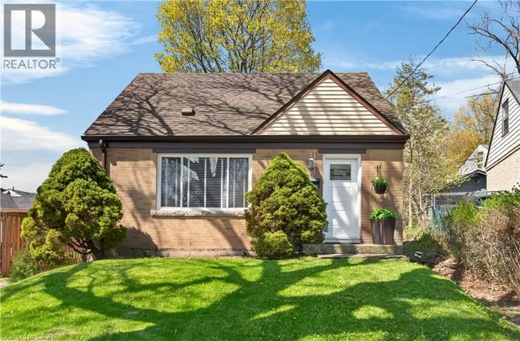 5 JANIS Court, Dundas, Ontario L9H1S8
