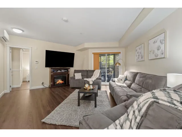 208 20376 86 AVENUE, Langley, British Columbia V2Y3P8