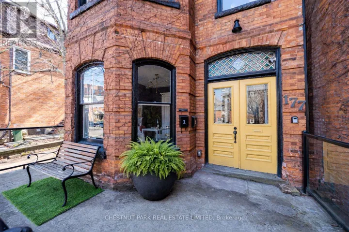 177 CHARLTON AVENUE W, Hamilton (Durand), Ontario L8P2C8