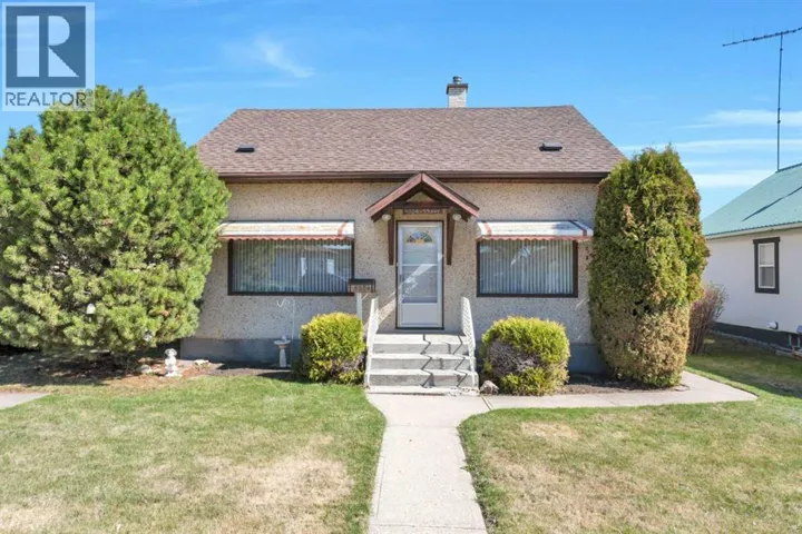 5004 55 Avenue, Ponoka, Alberta T4J1H3