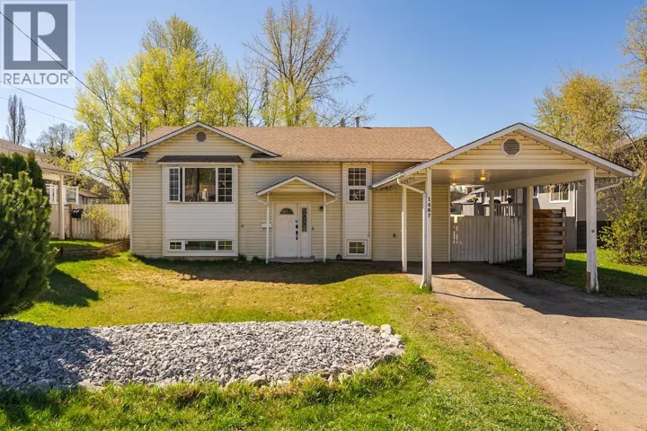 1467 VILLAGE AVENUE, Prince George, British Columbia V2L5P3