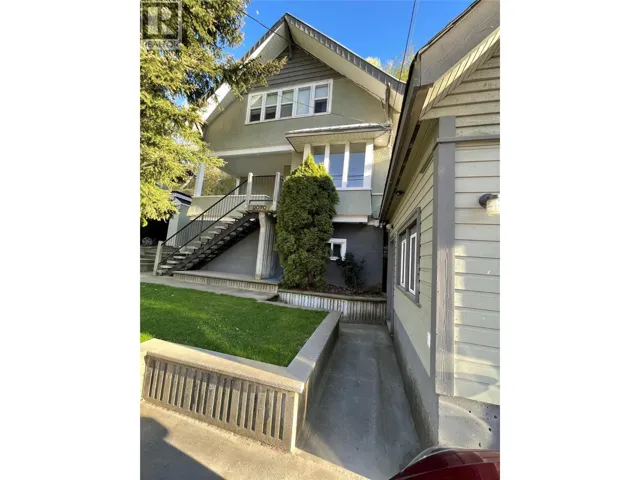 2070 RIVERSIDE Avenue, Trail, British Columbia V1R3Z4