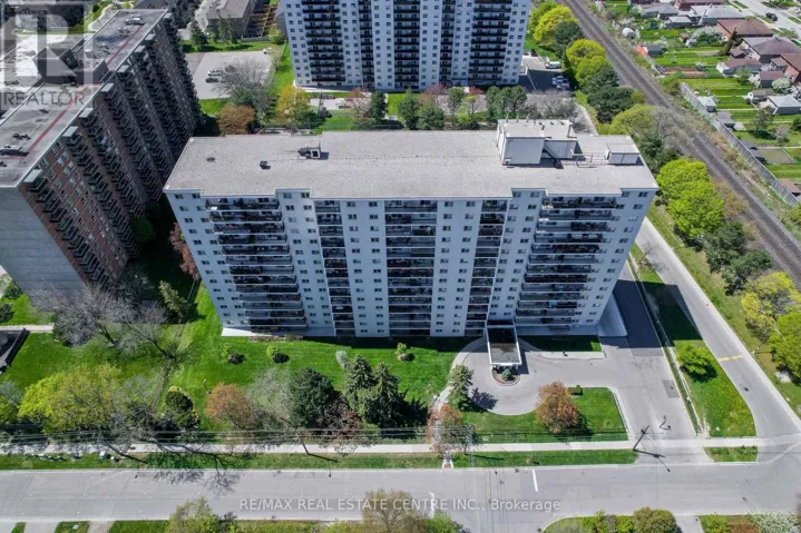 704 - 1100 CAVEN STREET, Mississauga (Lakeview), Ontario L5G4N3