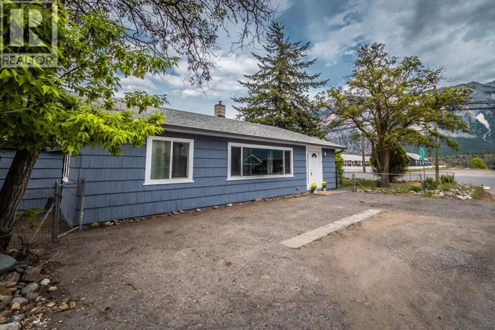 57 12th Avenue, Lillooet, British Columbia V0K1V0
