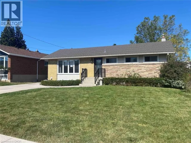 45 ENDFIELD Avenue Unit# 1, Hamilton, Ontario L8T2L3