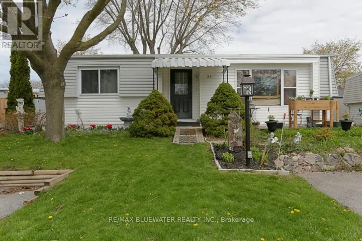 35 PEBBLE BEACH PARKWAY, South Huron (Stephen), Ontario N0M1T0