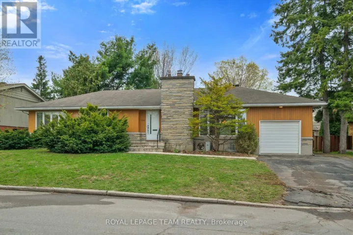 1358 DOWLER AVENUE, Ottawa, Ontario K1H7S1