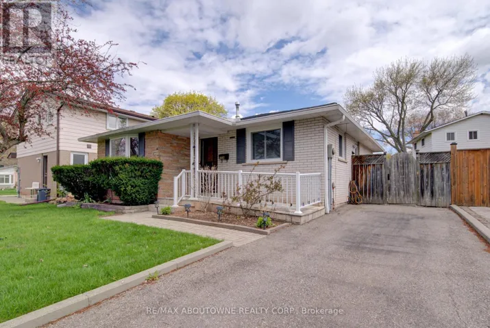 1229 OWEN COURT, Oakville (CP College Park), Ontario L6H1V2