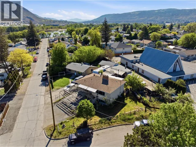 236 Spruce Avenue, Kamloops, British Columbia V2B1J1