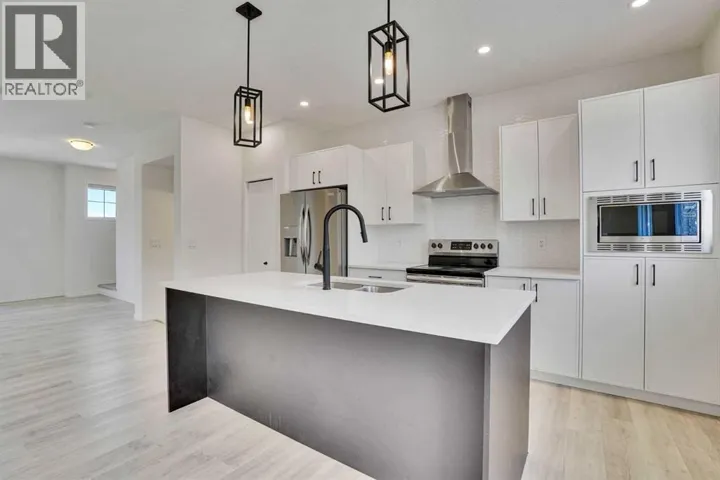 229 SOUTH POINT Park SW, Airdrie, Alberta T4B5G8