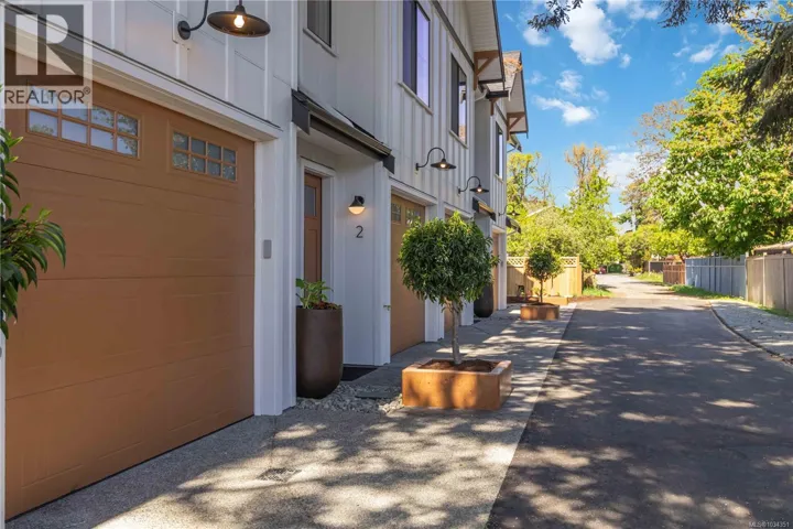 1 2312 Orchard Ave, Sidney, British Columbia V8L1T6