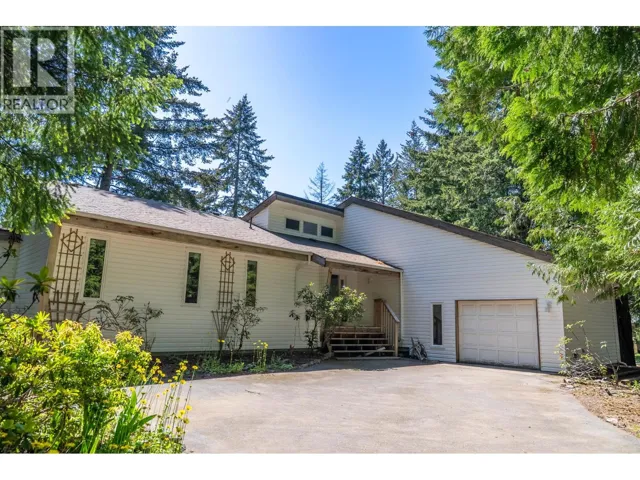 37267 SCHOONER WAY, Pender Island, British Columbia V0N2M2