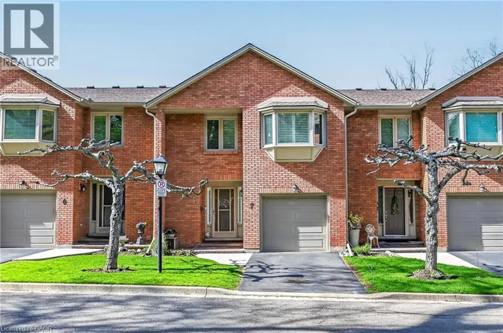 30 OSLER Drive Unit# 7, Dundas, Ontario L9H6W1