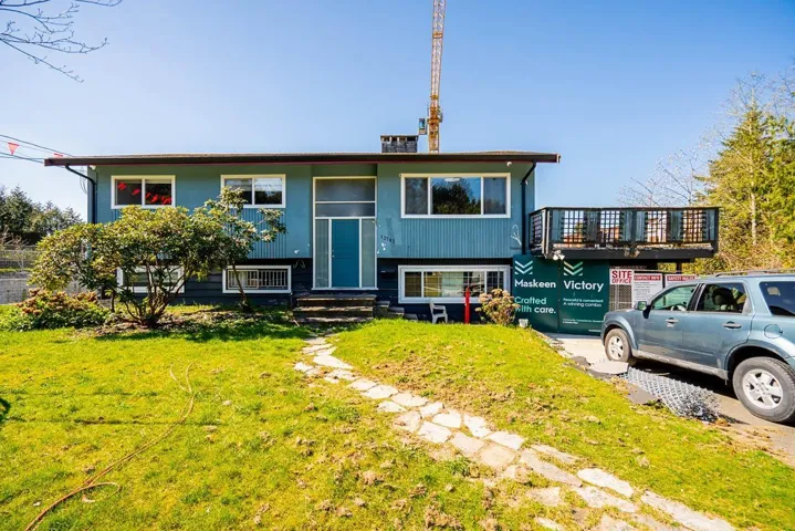 13782 HARPER ROAD, Surrey, British Columbia V3R5L6