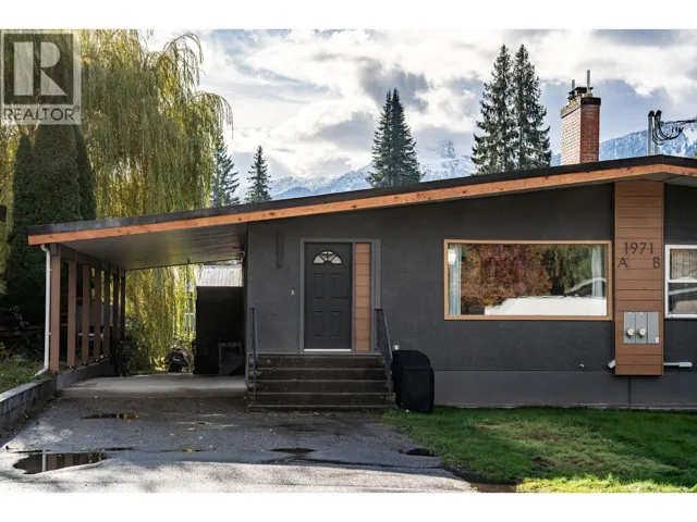 1971 Fairway Road Unit# A, Revelstoke, British Columbia V0E2S0