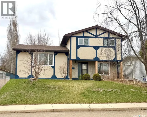 9021 Walker DRIVE, North Battleford, Saskatchewan S9A2W9